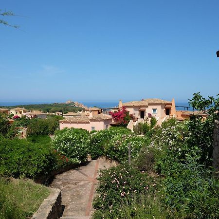 Calarossa Sardinia Apartments Isola Rossa Bagian luar foto