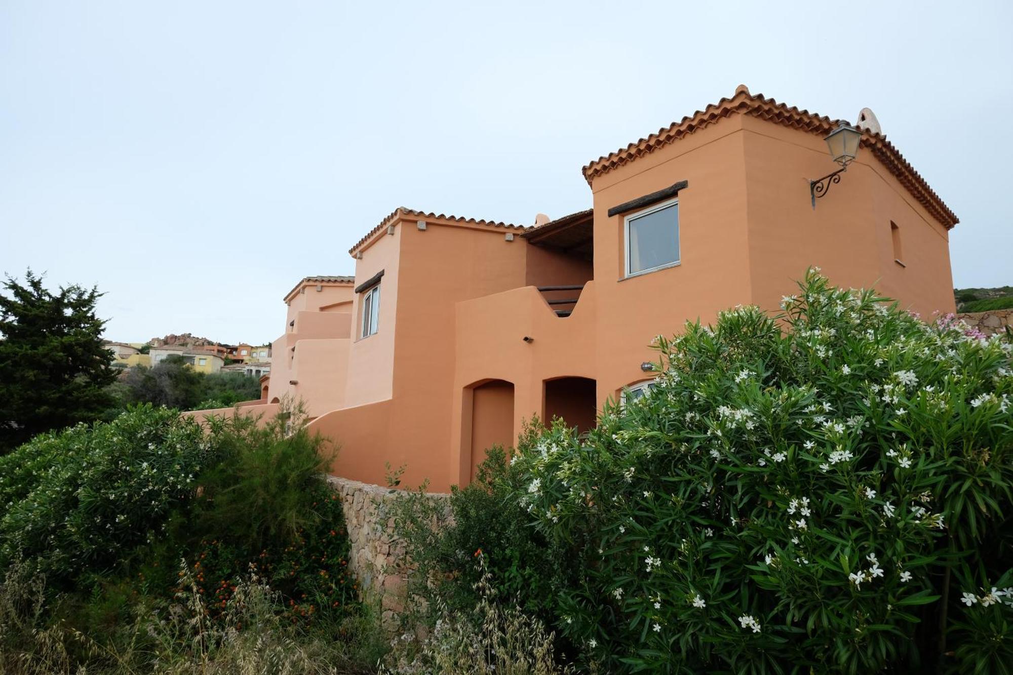 Calarossa Sardinia Apartments Isola Rossa Bagian luar foto