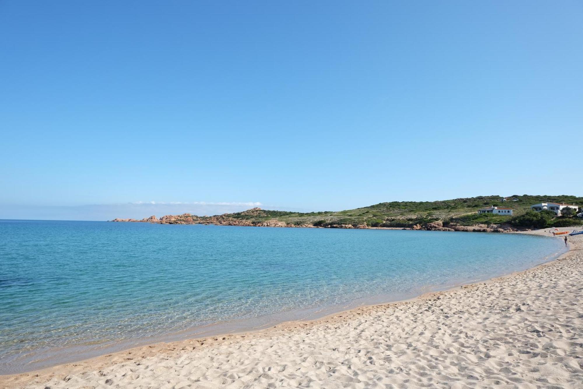 Calarossa Sardinia Apartments Isola Rossa Bagian luar foto